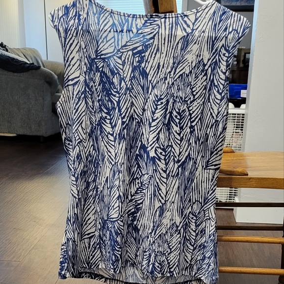 Women's Sleeveless Top - Picture 5 of 5